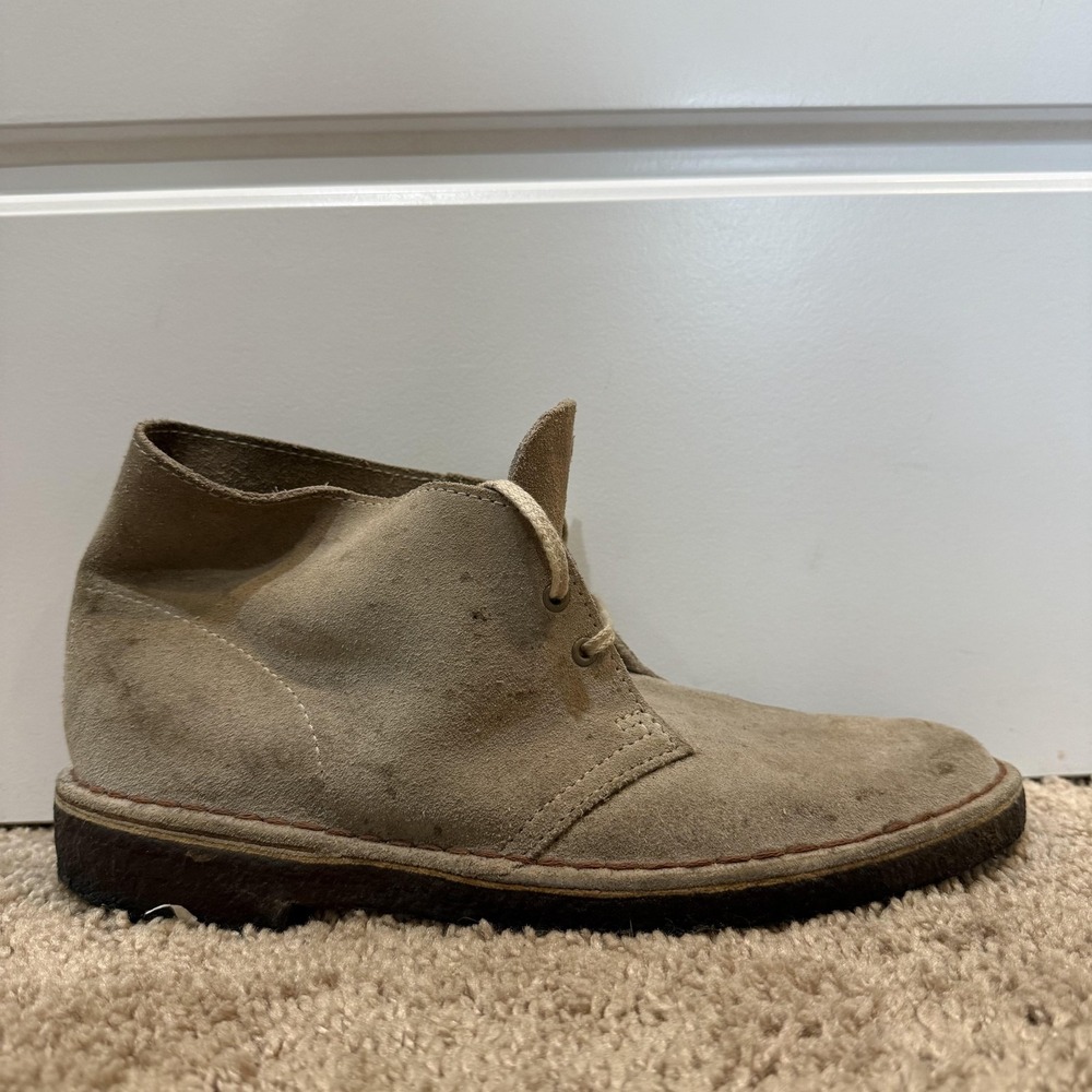 Clarks‎ Desert Boots Mens Size 7 Beige Suede Originals Crepe Sole Chukka Casual